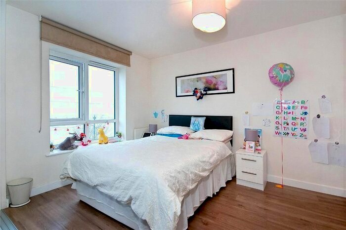 1 Bedroom Flat For Sale In East Drive, Colindale, London, NW9