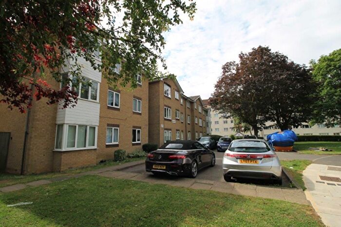 1 Bedroom Flat To Rent In Byron Way, Northolt, UB5