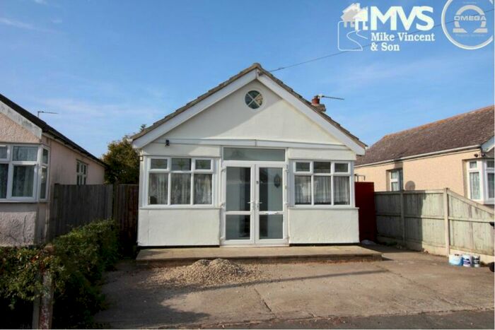 3 Bedroom Bungalow To Rent In Rosemary Way, Jaywick, Clacton-on-Sea, CO15