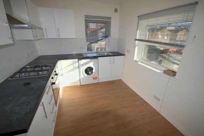 1 Bedroom Flat To Rent In Whitney Road, London, E10