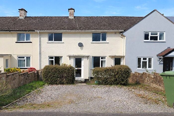 3 Bedroom Terraced House For Sale In Kingsway, South Molton, Devon, EX36