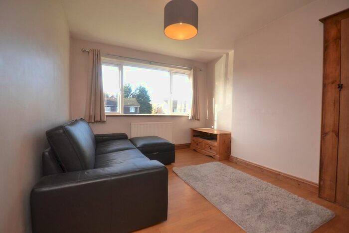 2 Bedroom Maisonette To Rent In Barnsdale Road, Reading, RG2