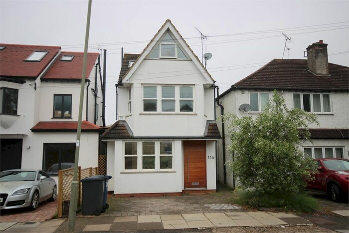 4 Bedroom Detached House To Rent In Ridgeview Road, Whetstone, N20