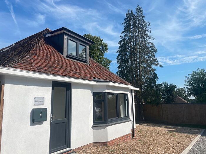 3 Bedroom Bungalow For Sale In Highgate Hill, Hawkhurst, TN18
