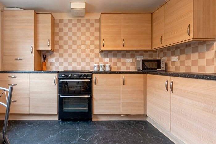 2 Bedroom Flat For Sale In Dee Village, Millburn Street, The City Centre, Aberdeen, AB11