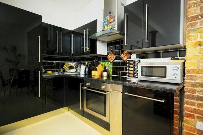 2 Bedroom Flat To Rent In Commercial Street, Spitalfields, London, E1