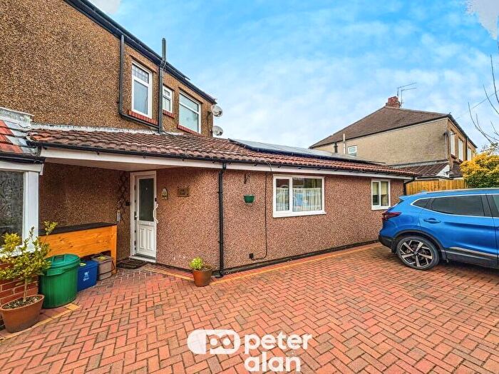 1 Bedroom Maisonette To Rent In St Ina Road, Heath, CF14