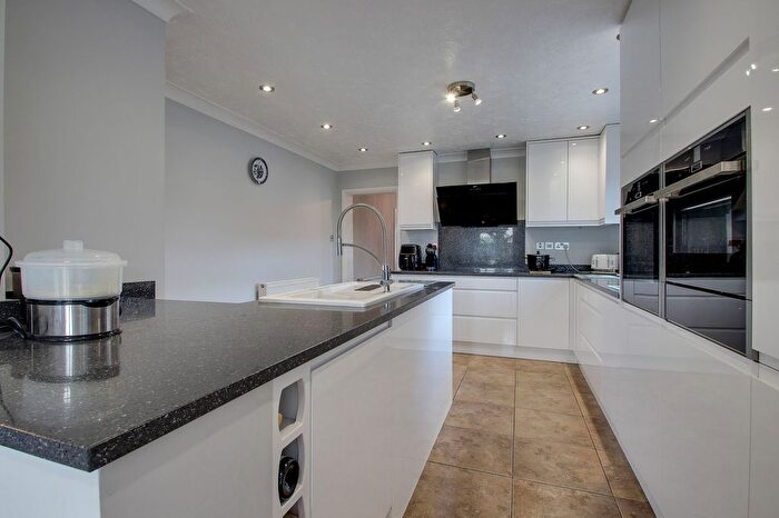 3 Bedroom Detached Bungalow For Sale In Lynn Road, Walpole Highway, PE14