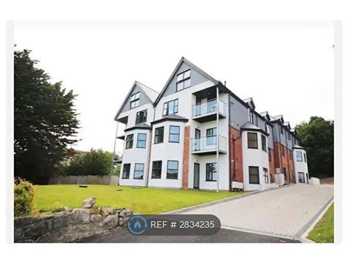3 Bedroom Maisonette To Rent In Cedar Court, Colwyn Bay, LL29
