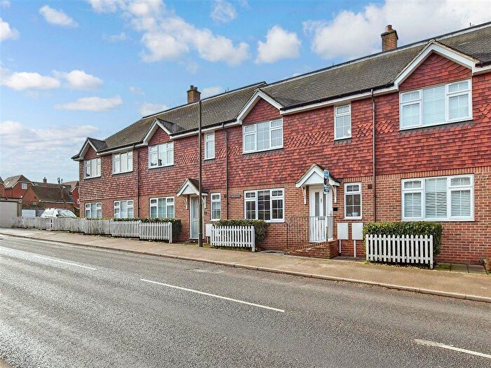 3 Bedroom Terraced House For Sale In High Street, Godstone, Surrey, RH9