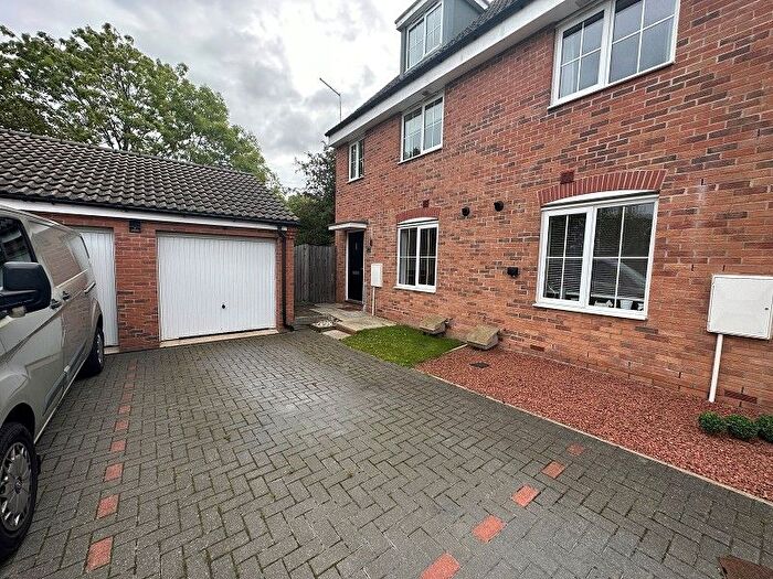 4 Bedroom Property To Rent In Kelburn Road Orton Northgate, Peterborough, Cambridgeshire, PE2