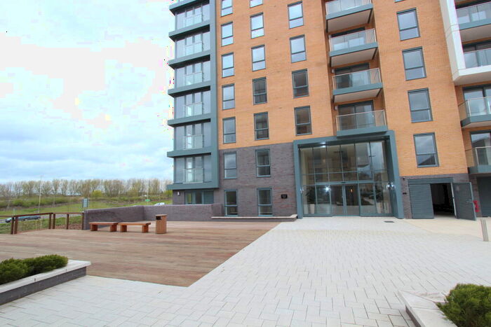 1 Bedroom Flat To Rent In Drake Way, Kennet Island, Reading, RG2