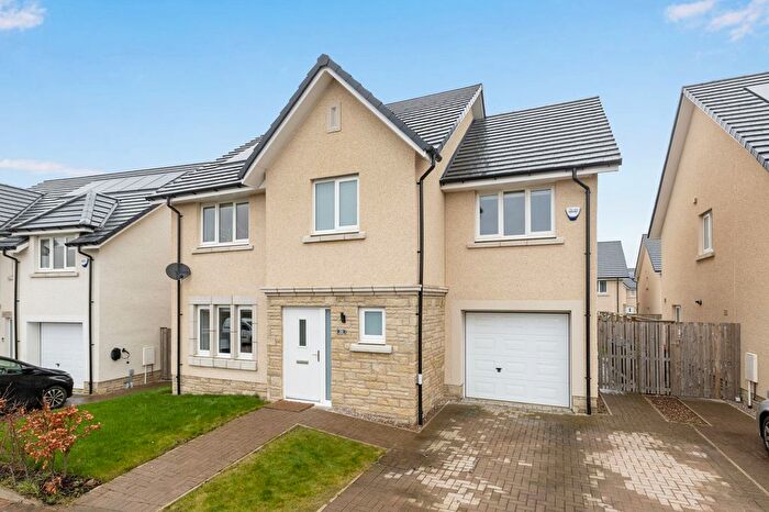 4 Bedroom Detached House For Sale In Ben Macdui Drive, East Calder, EH53