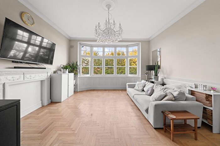 1 Bedroom Flat For Sale In Susan Wood, Morland House Susan Wood, BR7