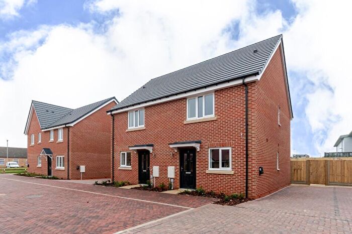 2 Bedroom Semi Detached House For Sale In Queen Elizabeth Close, Louth, LN11