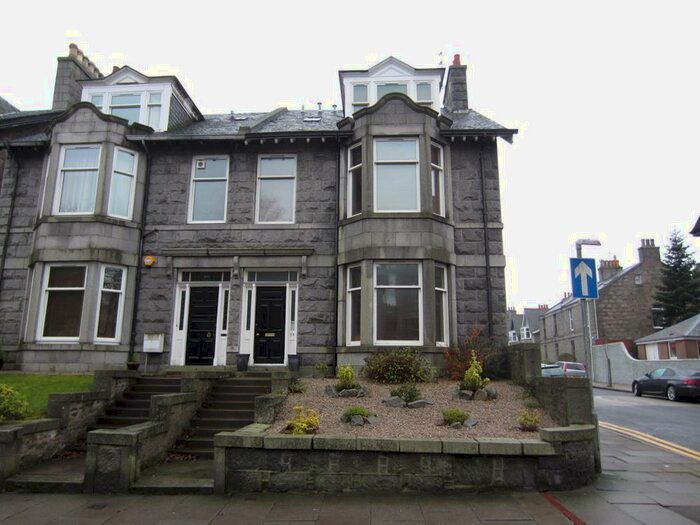 5 Bedroom Semi-Detached House To Rent In Polmuir Road, Ferryhill, AB11