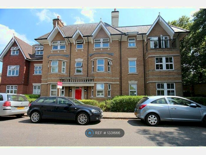 2 Bedroom Flat To Rent In Lansdowne Road, Bromley, BR1