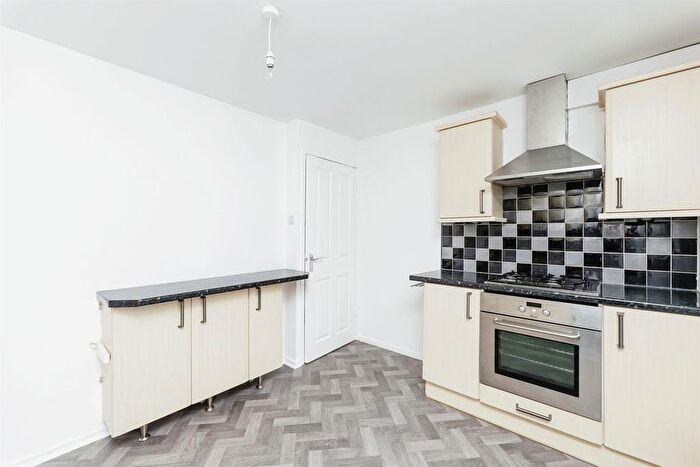 2 Bedroom Semi-Detached House For Sale In Sycamore Road, Barlby, Selby, YO8