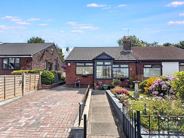 1 Bedroom Bungalow For Sale In Mendip Close, Chadderton, OL9