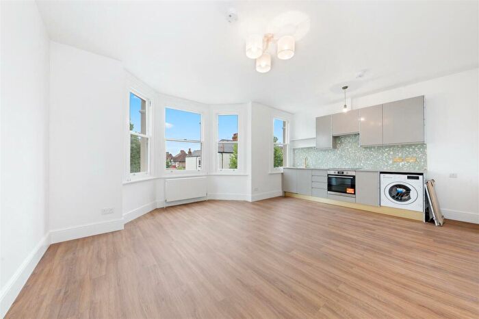 5 Bedroom Flat To Rent In Olive Road, London, NW2