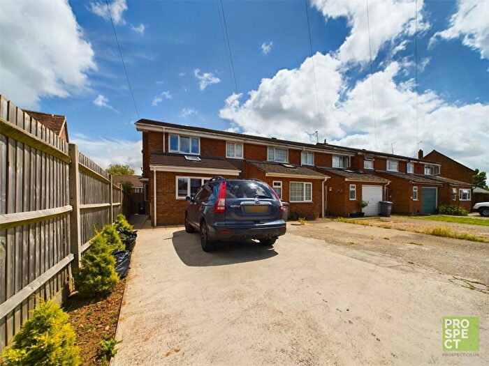 2 Bedroom Semi-Detached House To Rent In Halifax Road, Maidenhead, Berkshire, SL6