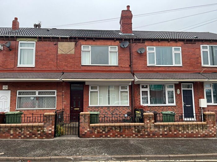 2 Bedroom Terraced House For Sale In Westfield Lane, Pontefract, WF9