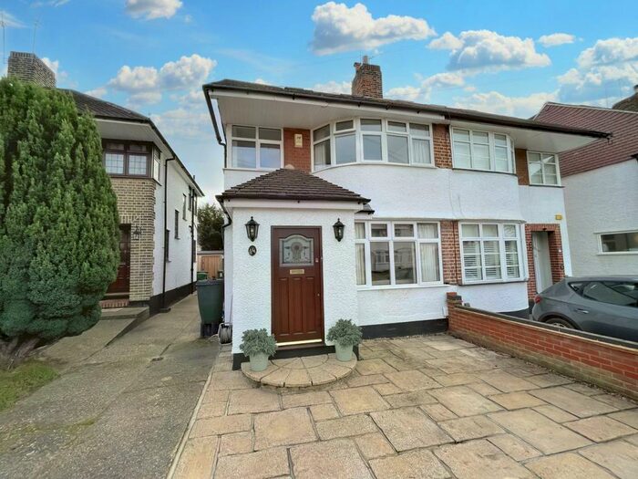 4 Bedroom Semi-Detached House To Rent In Fieldway, Petts Wood, Orpington, BR5