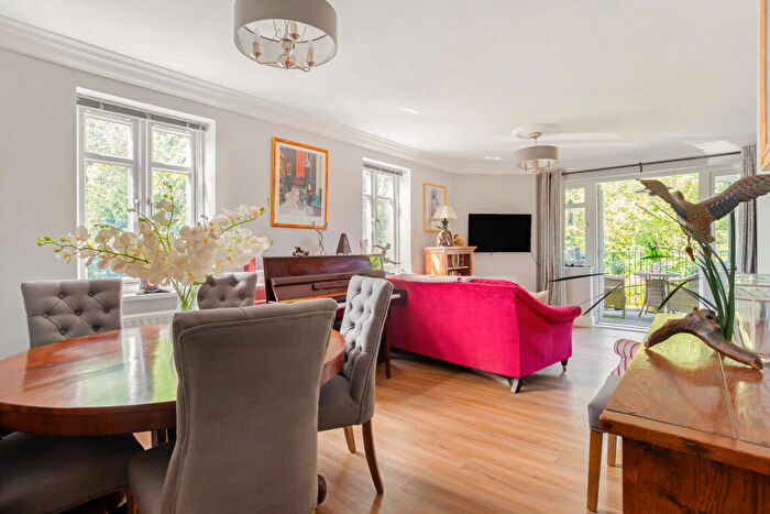 2 Bedroom Apartment To Rent In Frenchay Road, Oxford, OX2