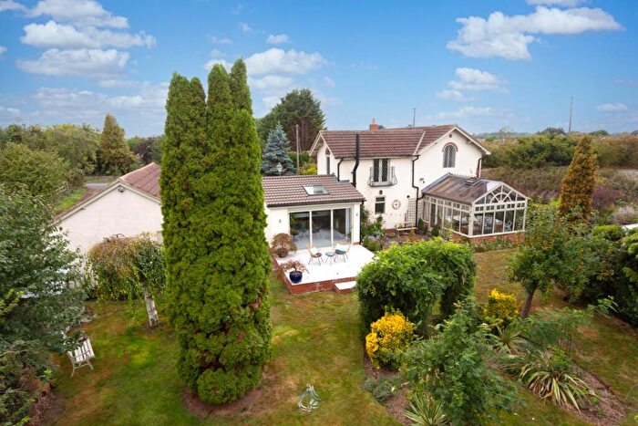 4 Bedroom Detached House For Sale In Field Lane, Gowdall, Goole, DN14