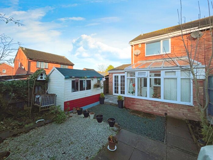 2 Bedroom Semi-Detached House For Sale In Warren Drive, Leicester, Leicestershire, LE4