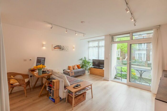 Studio To Rent In South Hill Park Gardens, Hampstead, NW3