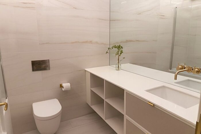 2 Bedroom Flat To Rent In London, NW6