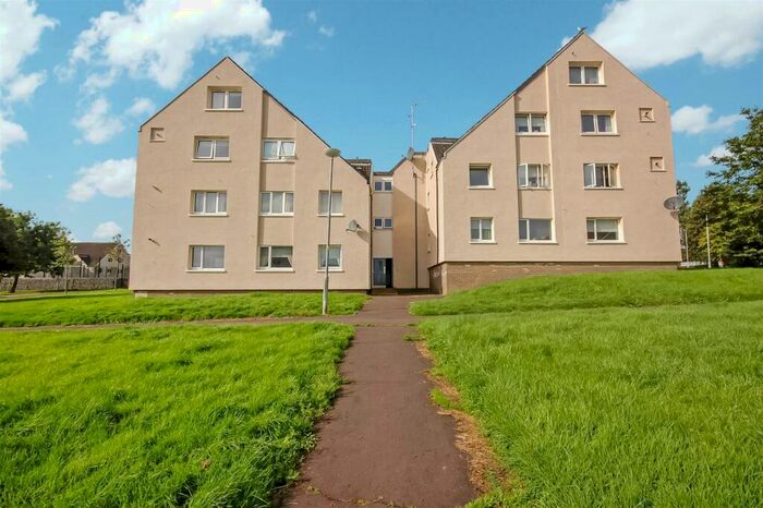 2 Bedroom Flat To Rent In Cornock Street, Clydebank, G81