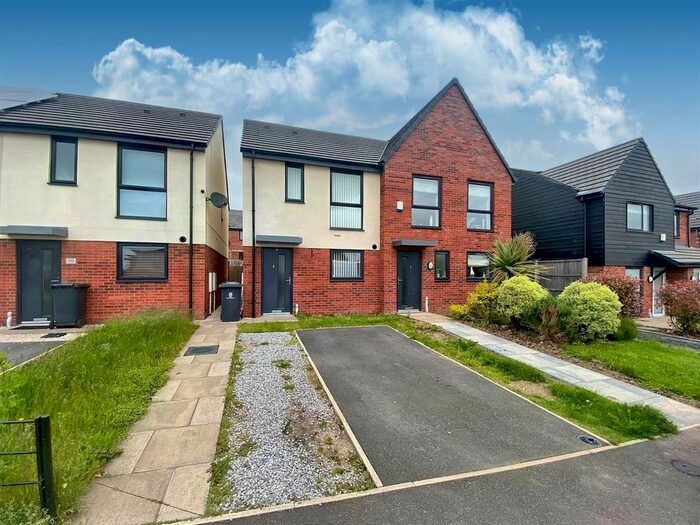 2 Bedroom Semi-Detached House To Rent In Cambrian Way, Bucknall Grange, Stoke-On-Trent, ST2