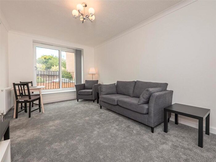 2 Bedroom Flat To Rent In East Parkside, Edinburgh, EH16