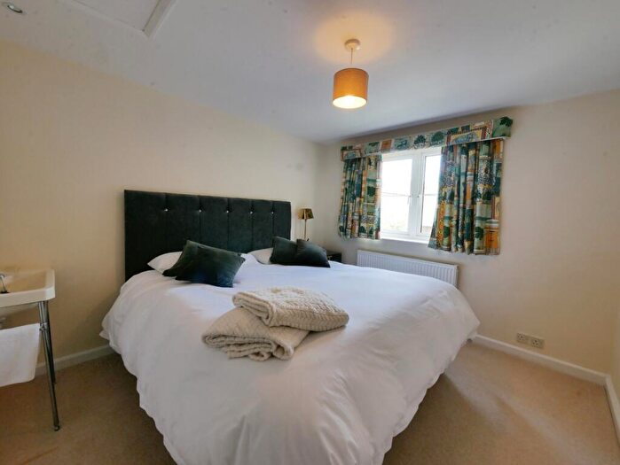 5 Bedroom Semi-Detached House To Rent In Rectory Farm, Duntisbourne Abbots, GL7