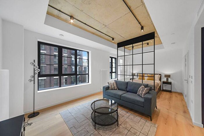 Studio For Sale In Goodluck Hope, Canary Wharf, E14