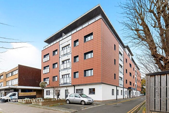 1 Bedroom Flat For Sale In London Road, Mitcham, CR4