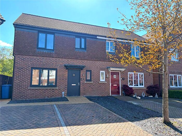 3 Bedroom Semi Detached House For Sale In Trippear Way, Heywood, Greater Manchester, OL10