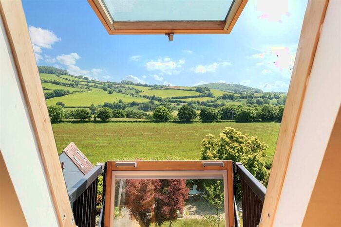 4 Bedroom Detached House For Sale In Shepherds Lane, Colaton Raleigh, Sidmouth, EX10