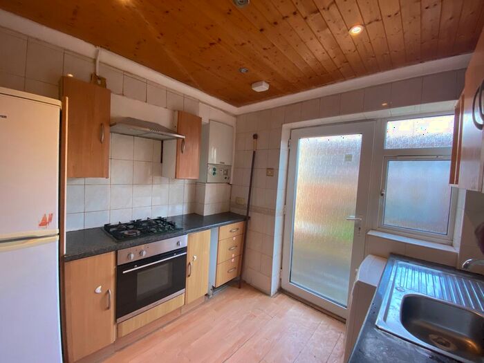 2 Bedroom End Of Terrace House To Rent In Montrose Avenue, Burnt Oak, Edgware, HA8