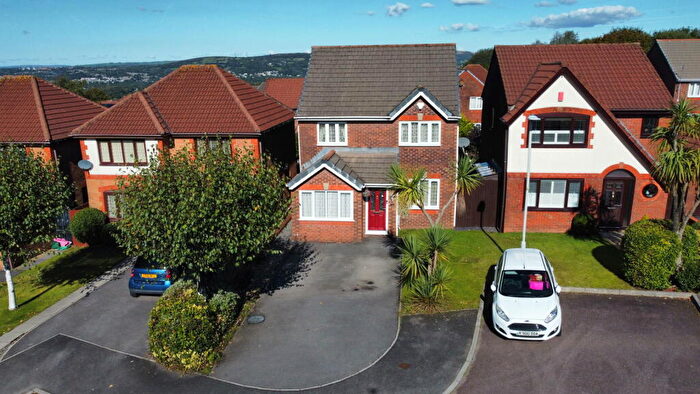 3 Bedroom Detached House For Sale In Heol Brithdir, Birchgrove, Swansea, SA7