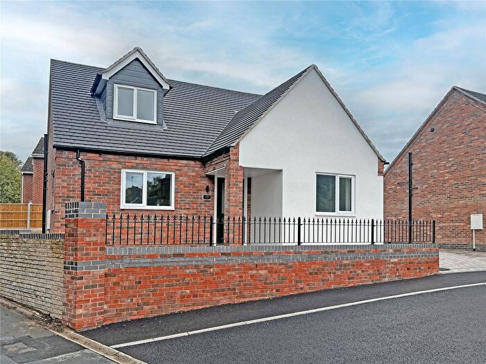3 Bedroom Bungalow For Sale In Southall, Dawley, Telford, Shropshire, TF4