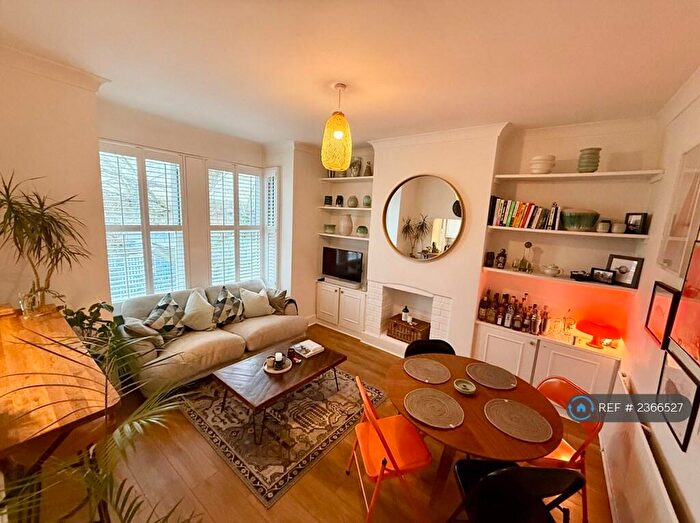 2 Bedroom Maisonette To Rent In Church Road, London, E10