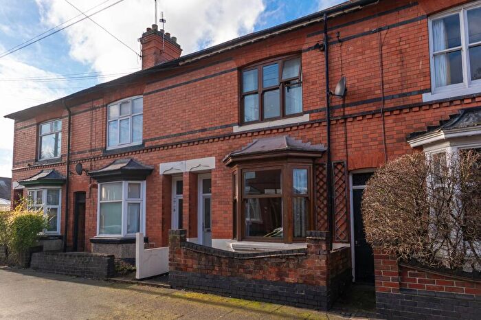 3 Bedroom Terraced House For Sale In Dulverton Road, Leicester, LE3