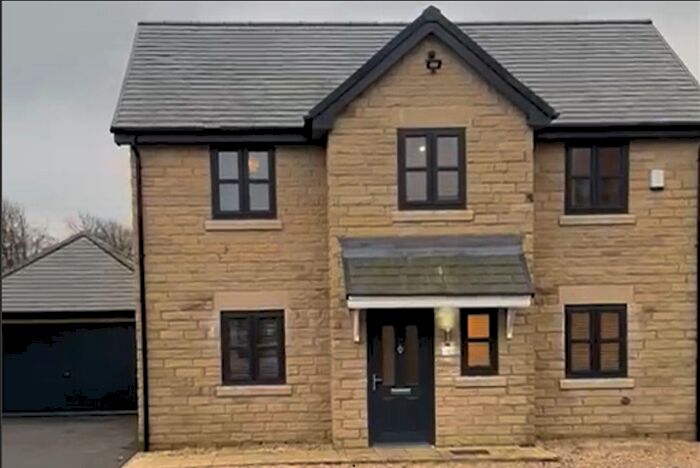 4 Bedroom Detached House To Rent In Goodshawfold Road, Rossendale, BB4