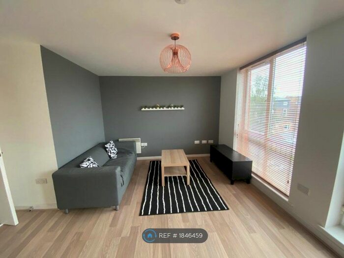 2 Bedroom Flat To Rent In The Pavilion, Nottingham, NG7