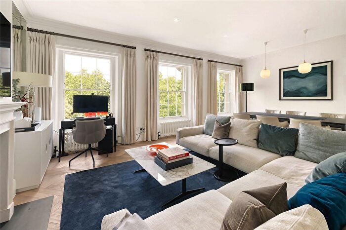 2 Bedroom Flat For Sale In Eaton Square, Belgravia, London, SW1W