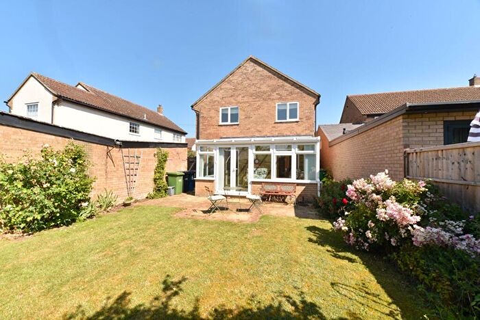 4 Bedroom Detached House For Sale In Priory Road, Needingworth, PE27