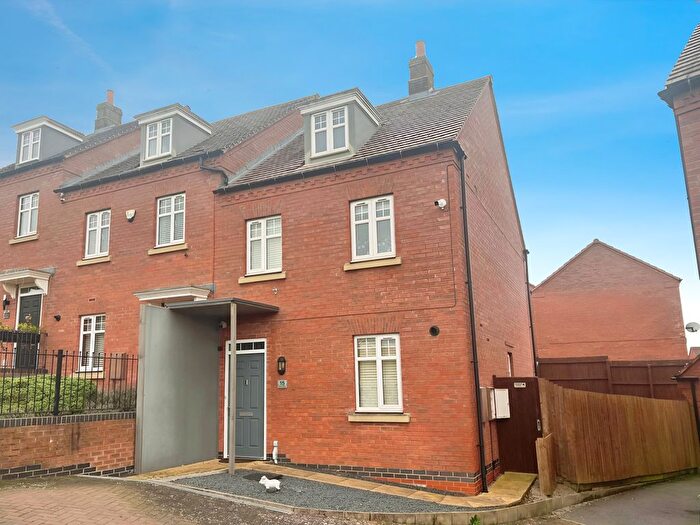 3 Bedroom End Of Terrace House For Sale In Betony Road, Coton Park, Rugby, Warwickshire, CV23